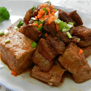 五花肉烧冻豆腐-安全技术质量