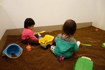 宝宝玩沙让你意想不到的那些伤害-安全技术质量