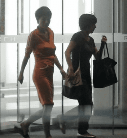 产后胸下垂 哺乳是祸首？-安全技术质量