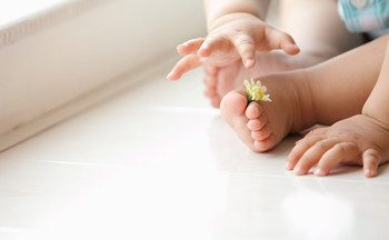 如何给宝贝安全剪指甲-安全技术质量