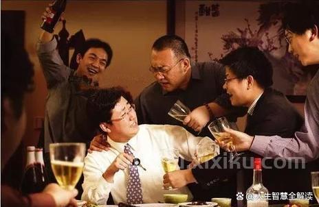 中国式饭局的八大“人情世故”：饭局不是吃吃喝喝，是人情世故！